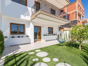 Villa mit Pool zum Verkauf in Montebello - Nou Espai