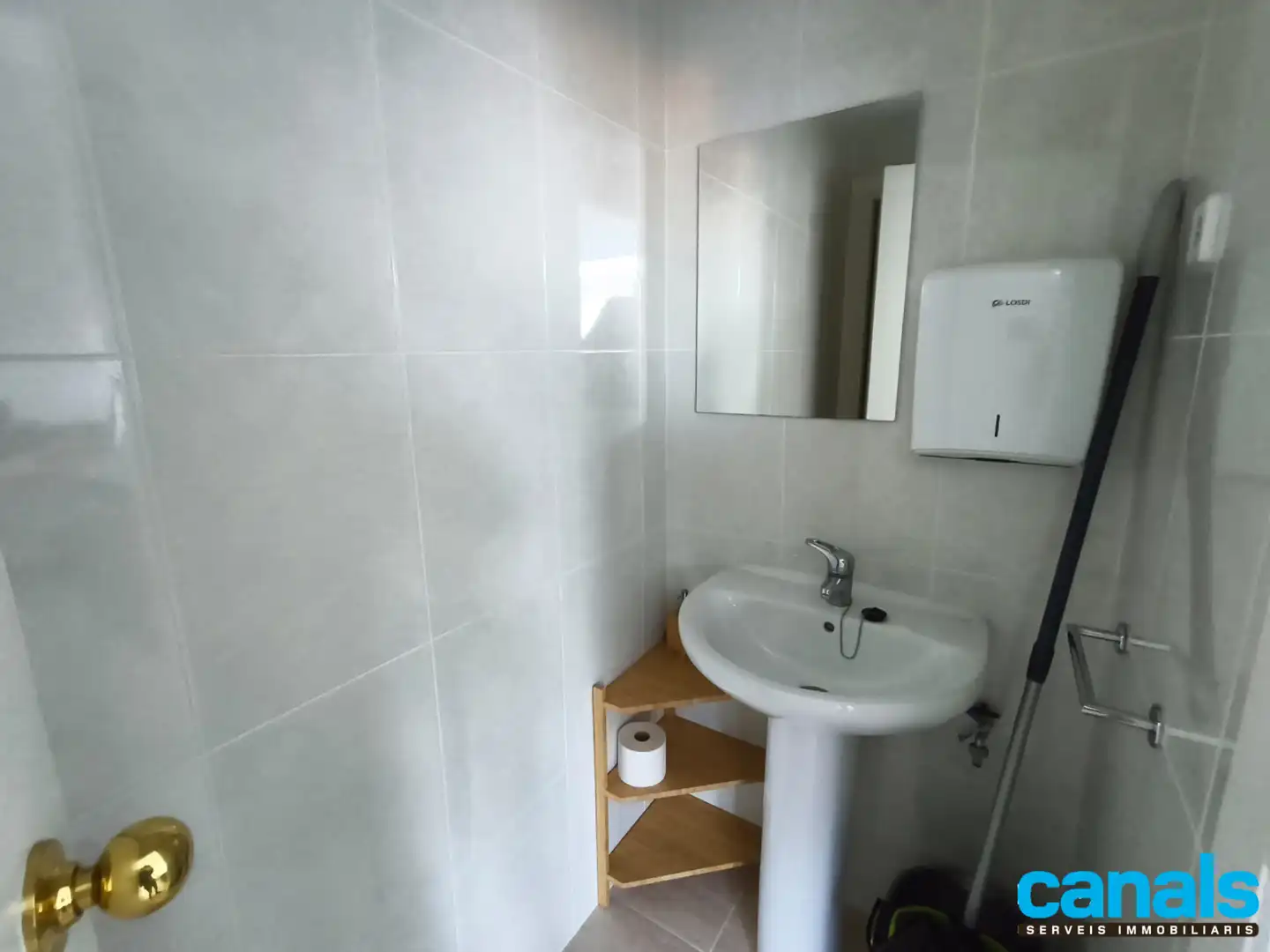 Bathroom of Commercial properties for rent in Ripollet  with Air Conditioner, Heating and Furnished