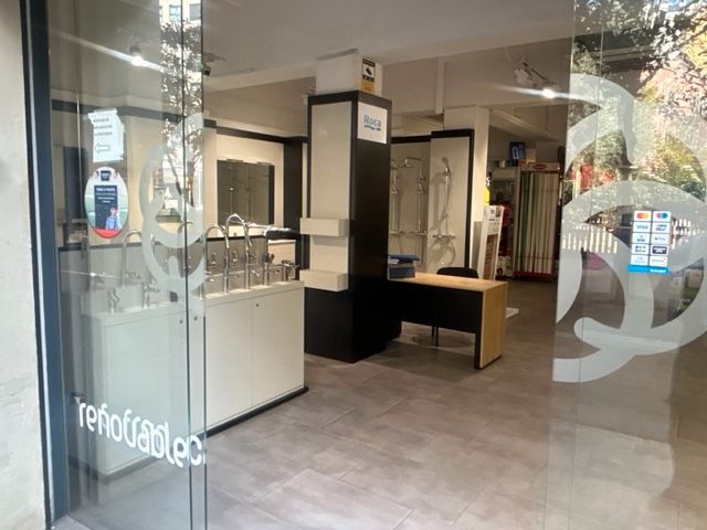 Premises for sale in  Barcelona Capital  with Air Conditioner, Internet and Alarm