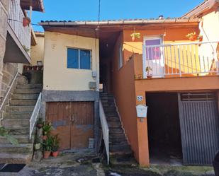 Vista exterior de Casa adosada en venda en Paderne de Allariz amb Balcó