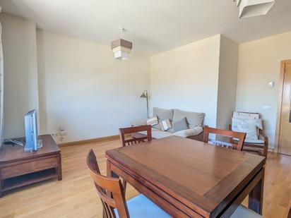 Sala d'estar de Apartament en venda en  Toledo Capital amb Aire condicionat i Piscina