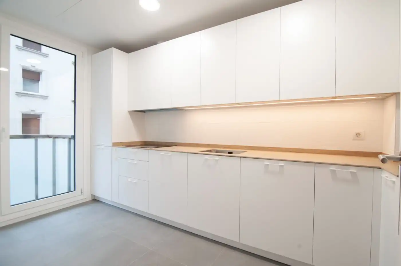 Cocina de Piso de alquiler en Bilbao  con Calefacción, Terraza y Balcón
