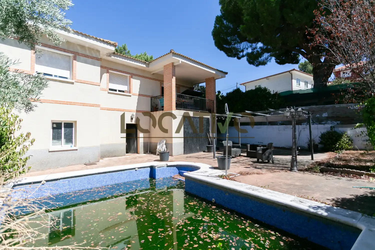 Piscina de Casa o xalet en venda en Navas del Rey amb Calefacció, Jardí privat i Traster