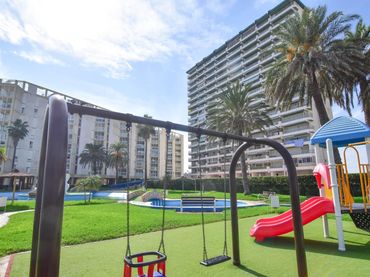 Apartament amb piscina de lloguer a Avenida TRAMUNTANA