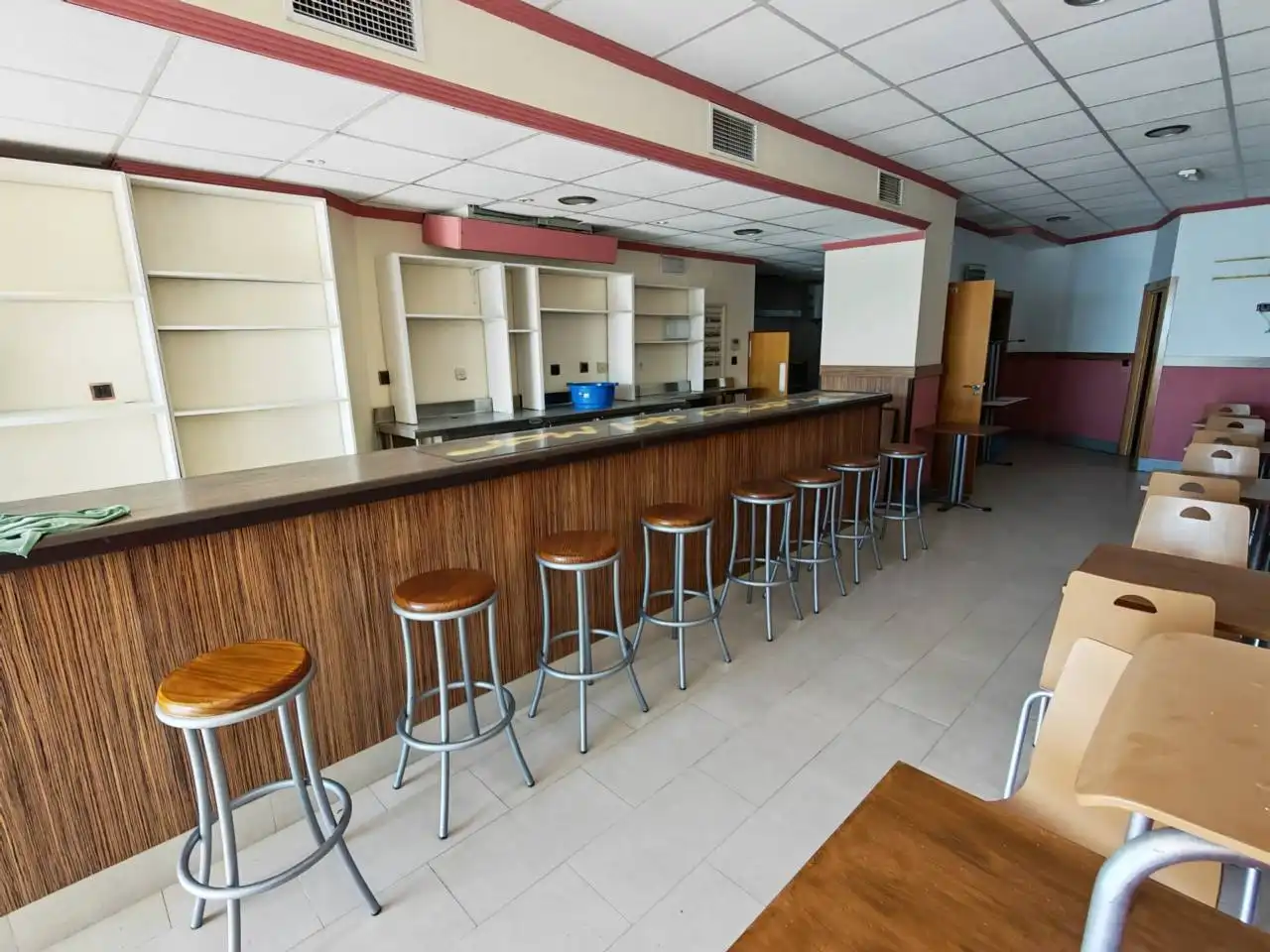 Business premises for sale in Paseo CALETILLA 4, imagen 9