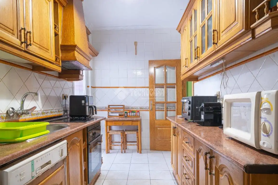 Cuina de Pis en venda en Úbeda amb Aire condicionat, Calefacció i Balcó