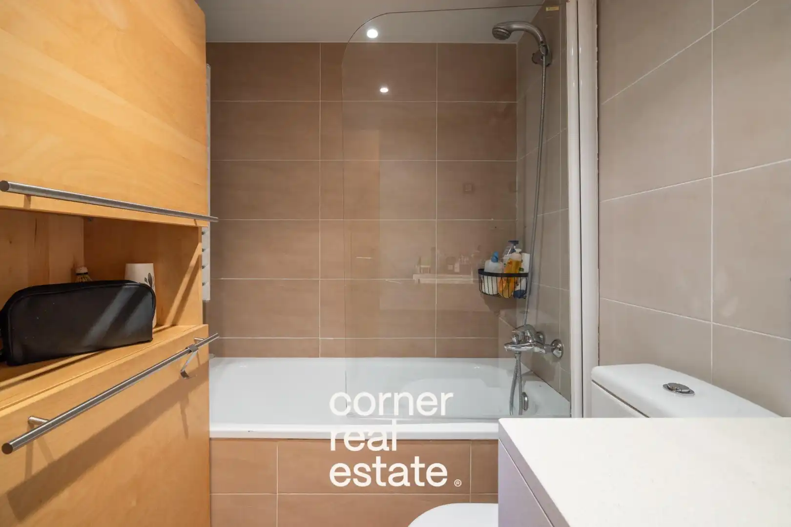 Baño de Ático en venta en Sant Cugat del Vallès con Calefacción, Parquet y Terraza
