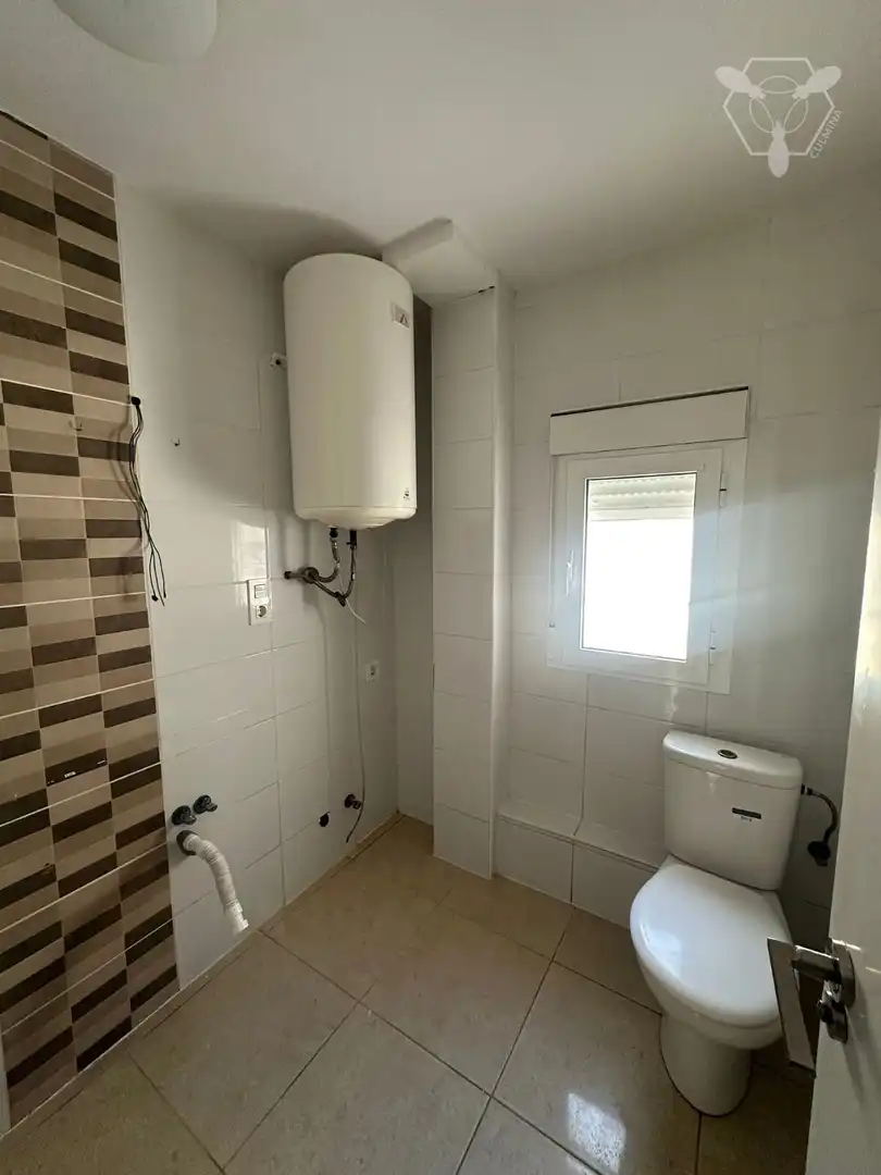 Bathroom of Flat for rent in Huelva  with Terrace and Furnished