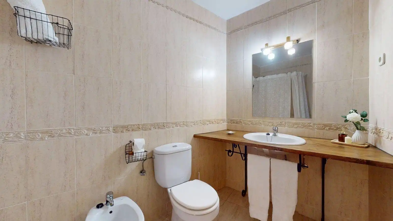 Badezimmer von Gebäude zum Verkauf in Mandayona