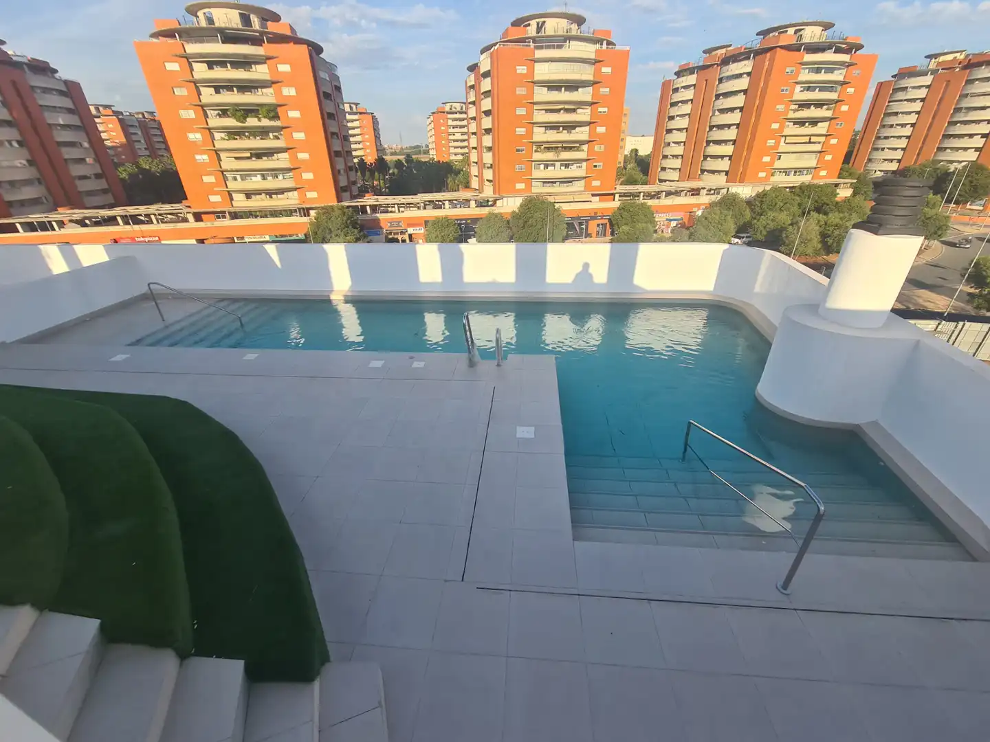 Piscina de Ático en venta en Sevilla con Aire acondicionado, Calefacción y Terraza