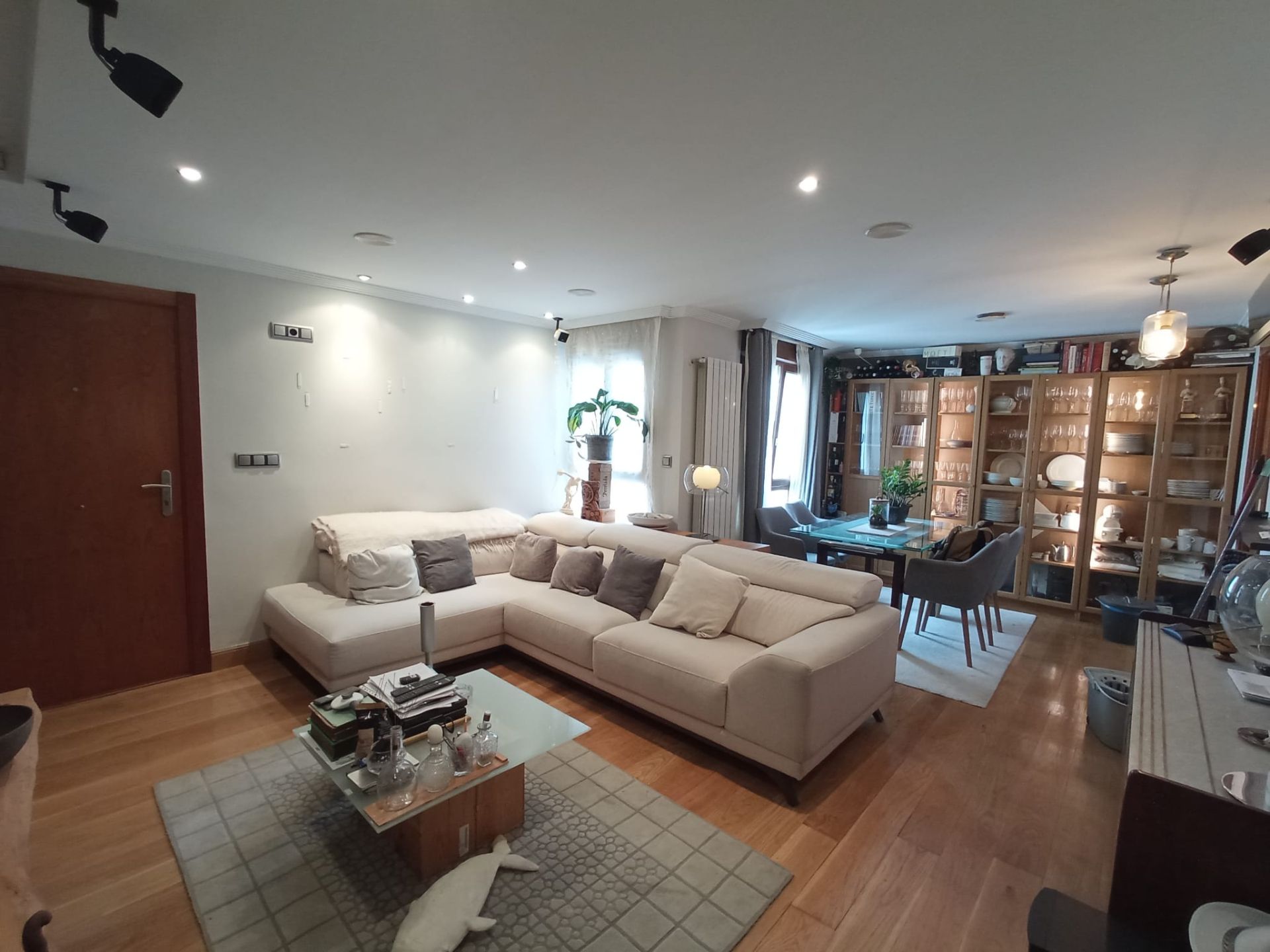 Sala d'estar de Àtic en venda en Bilbao  amb Aire condicionat, Calefacció i Moblat
