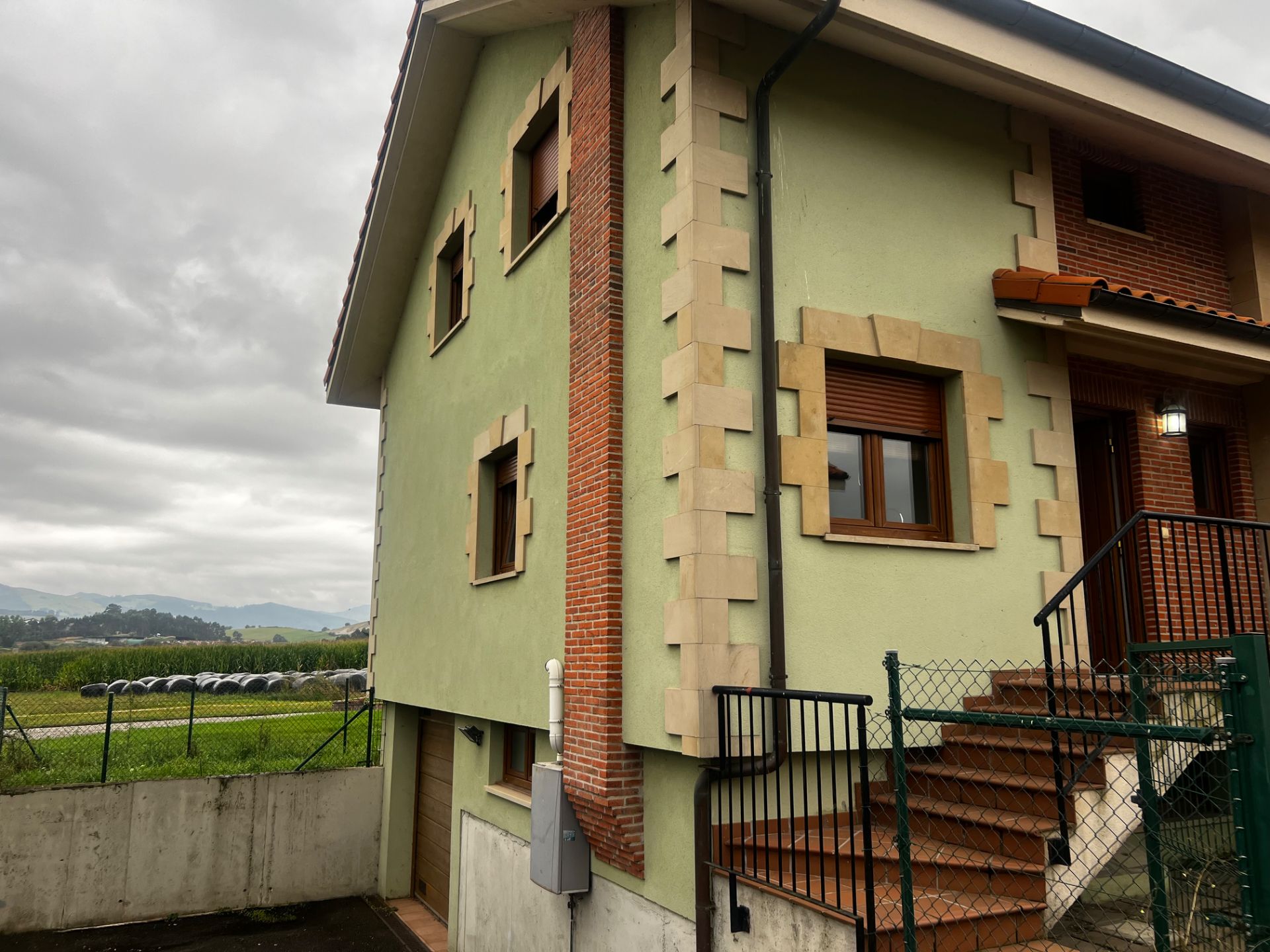 Exterior view of Single-family semi-detached for sale in Polanco  with Heating, Private garden and Parquet flooring