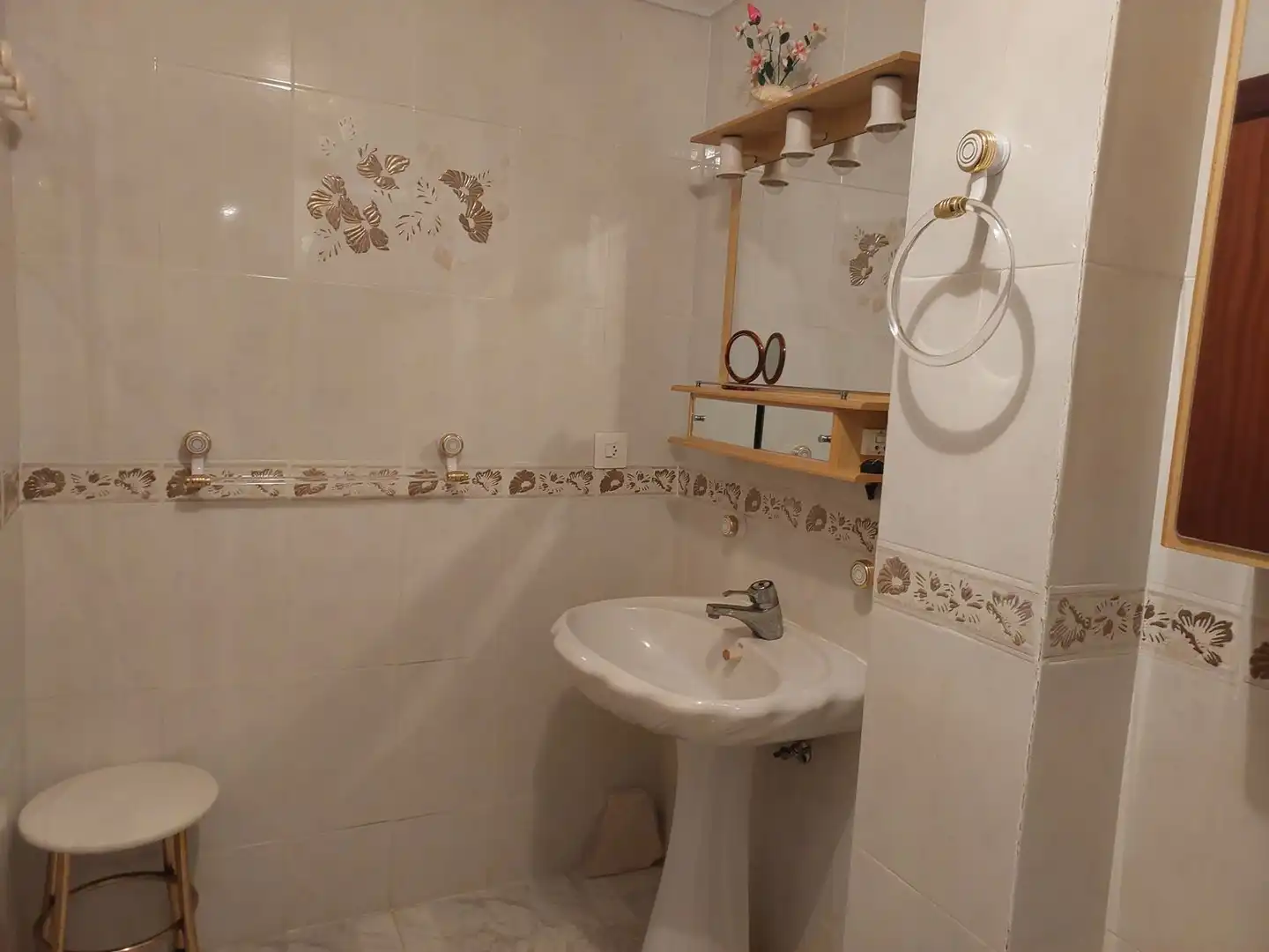 Bathroom of Flat for sale in El Campello  with Terrace, Furnished and Community pool