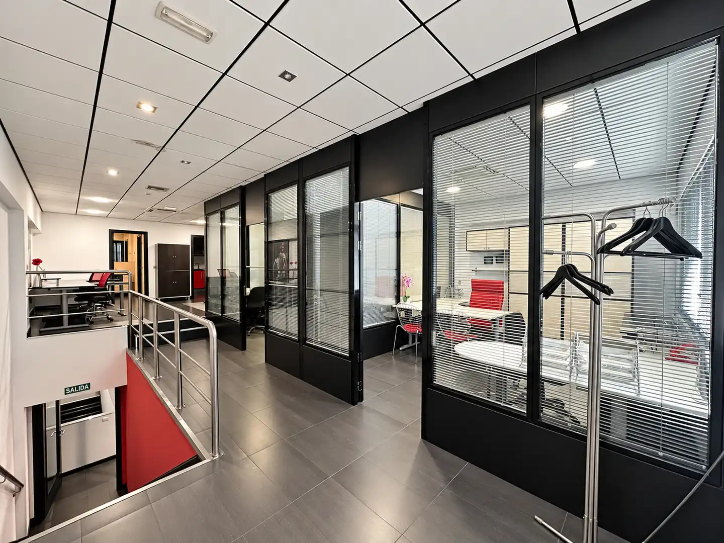 Business premises for sale in Calle Módena 36, imagen 24