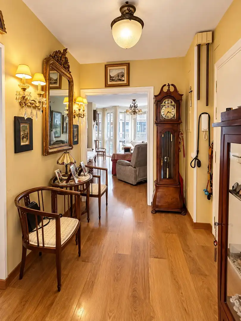 Piso con ascensor en venta en Cervantes 6, imagen 5