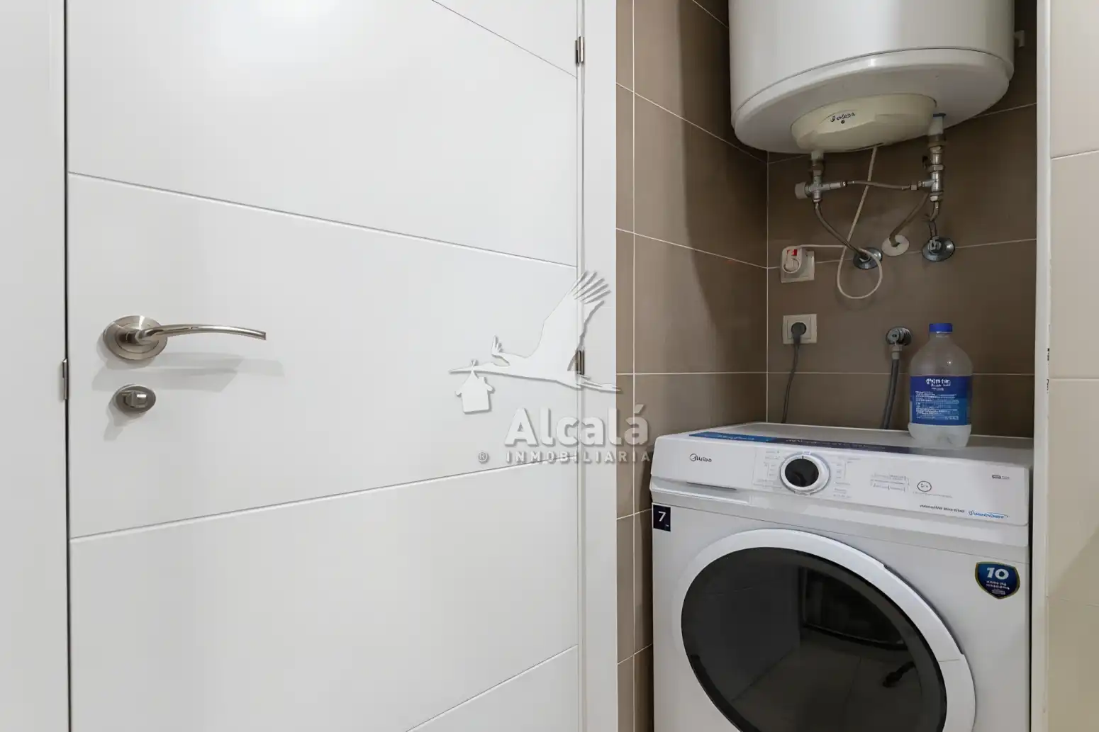 Baño de Piso en venta en Alcalá de Henares con Aire acondicionado, Calefacción y Jardín privado