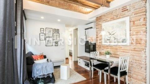 Foto 2 de Pis de lloguer a Carrer Joaquin Costa, El Raval, Barcelona