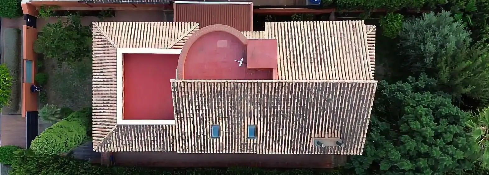Vista exterior de Casa o chalet en venta en Bormujos con Aire acondicionado, Calefacción y Jardín privado