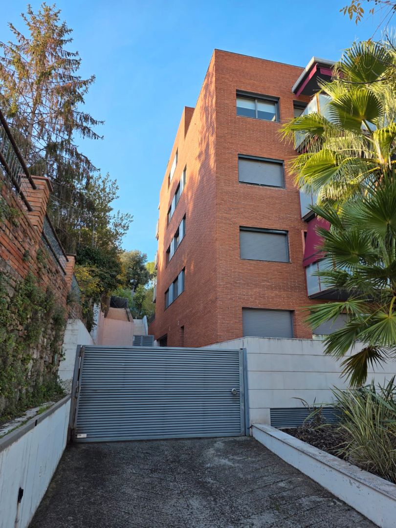 Vista exterior de Pis en venda en Montornès del Vallès amb Calefacció, Parquet i Traster