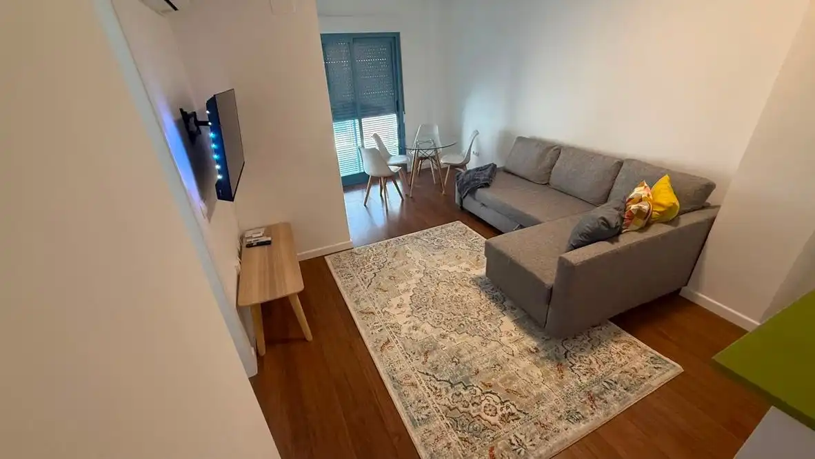 Sala d'estar de Pis de lloguer en Benidorm amb Aire condicionat, Calefacció i Moblat
