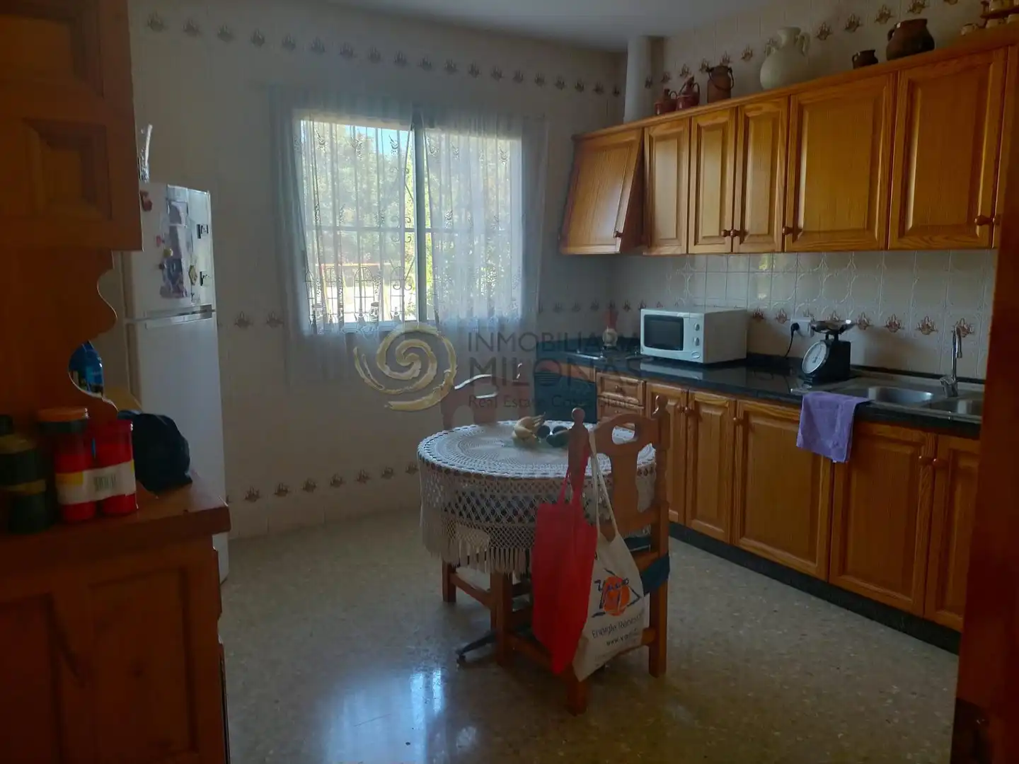 Cuina de Casa o xalet en venda en Benidorm amb Jardí privat, Terrassa i Traster