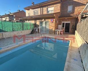 Swimming pool of Single-family semi-detached for sale in Seseña  with Heating, Private garden and Storage room