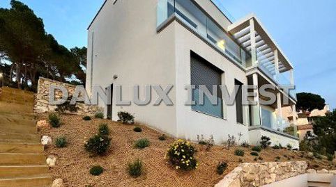 Chalet en venta en Roca Grossa, 4 dormitorios.