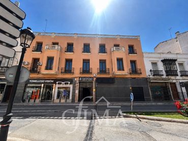 Local comercial de lloguer a Calle de Don Víctor Peñasco