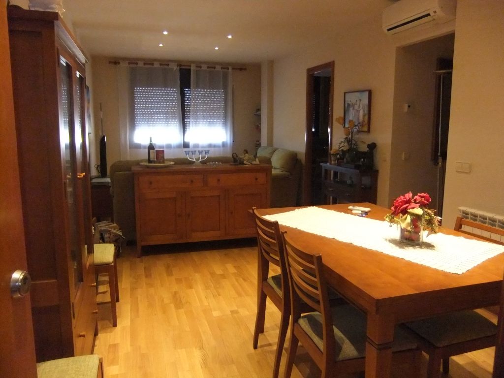 Dining room of Flat for sale in Les Borges Blanques  with Air Conditioner, Heating and Oven
