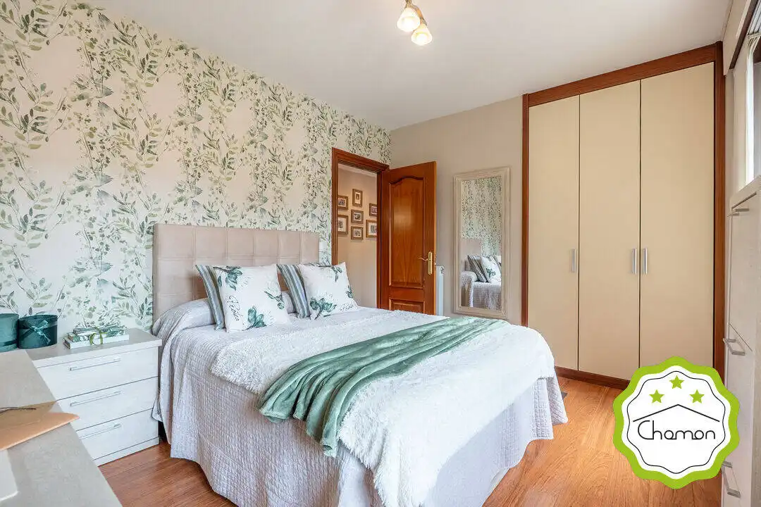 Flat for sale in Iralabarri