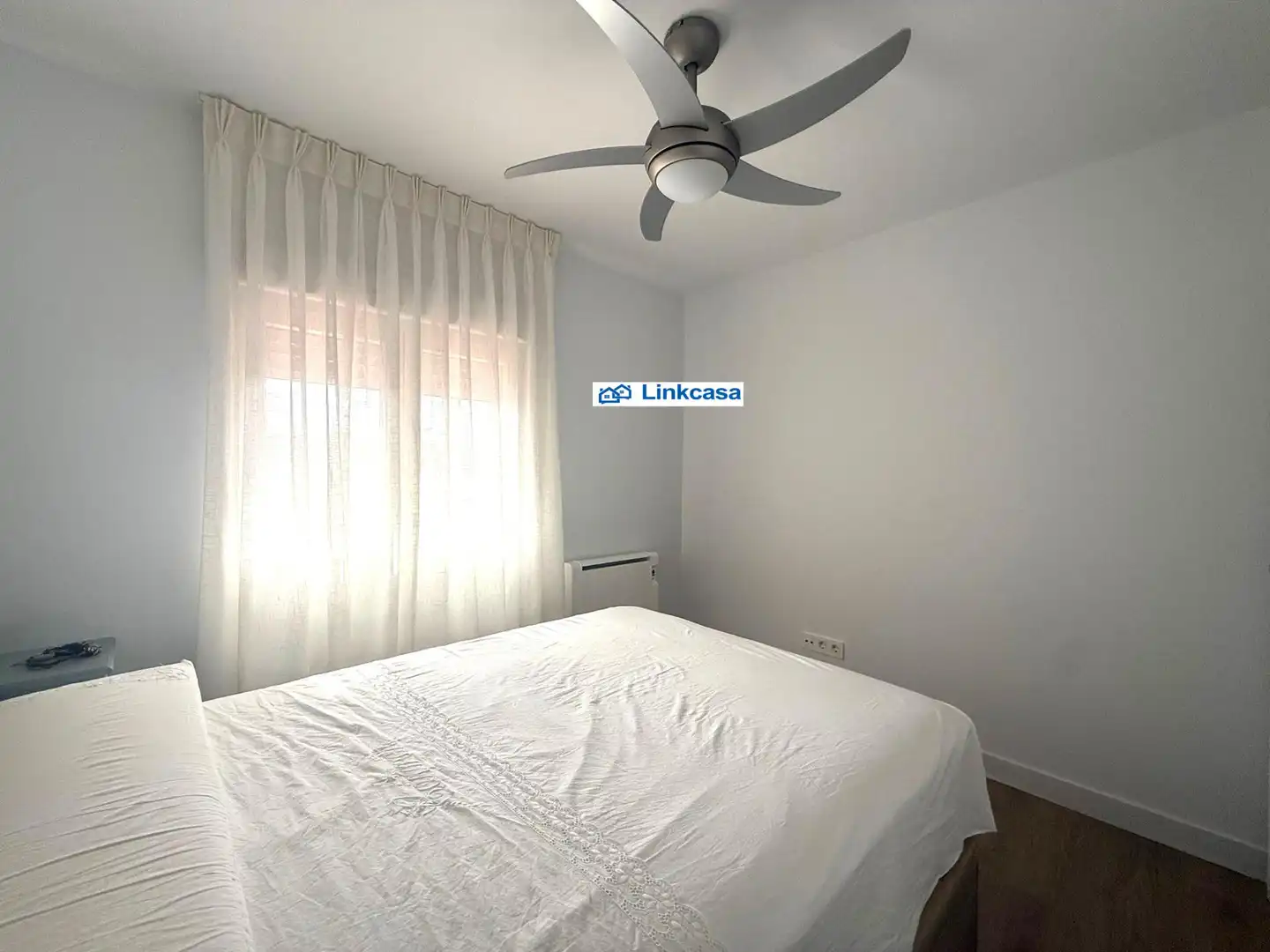 Bedroom of Flat for sale in Madrid  with Air Conditioner, Heating and Terrace