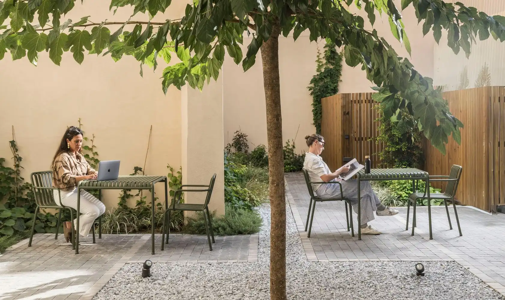 Garden of Apartments for rent in Valencia  with Air Conditioner, Heating and Private garden