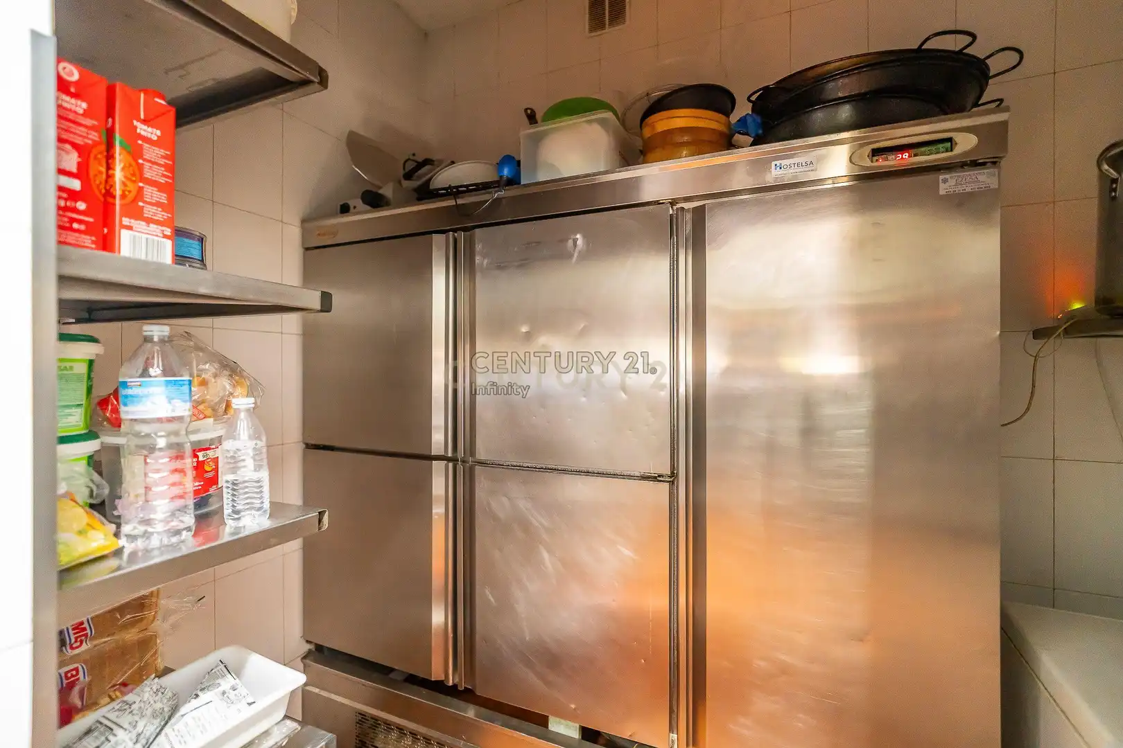 Cocina de Local en traspaso en Fuengirola con Aire acondicionado y Alarma