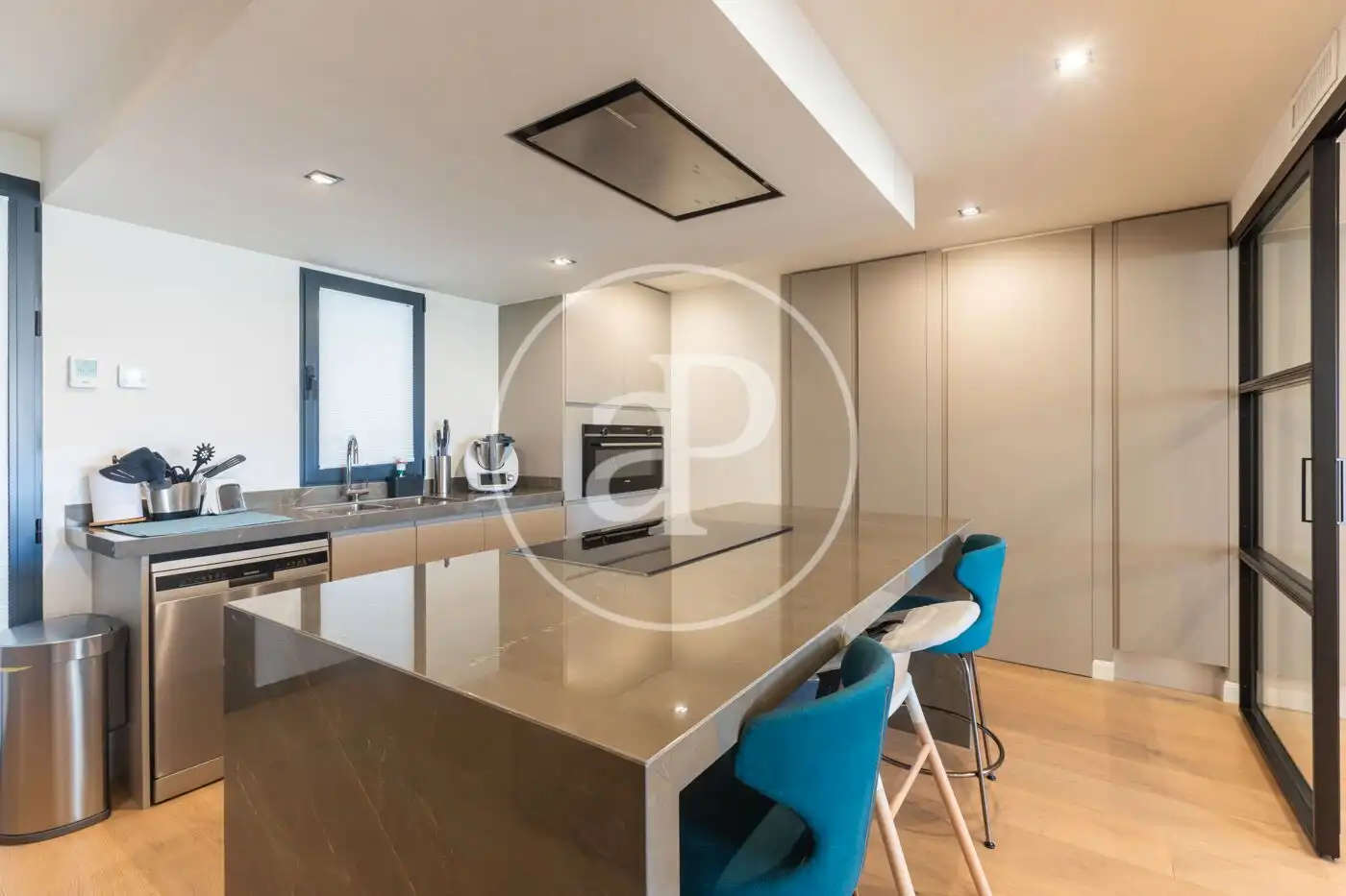 Kitchen of Flat for sale in Valencia  with Air Conditioner, Heating and Terrace