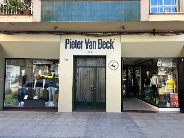 Local comercial en traspàs a Calle Ermita 155