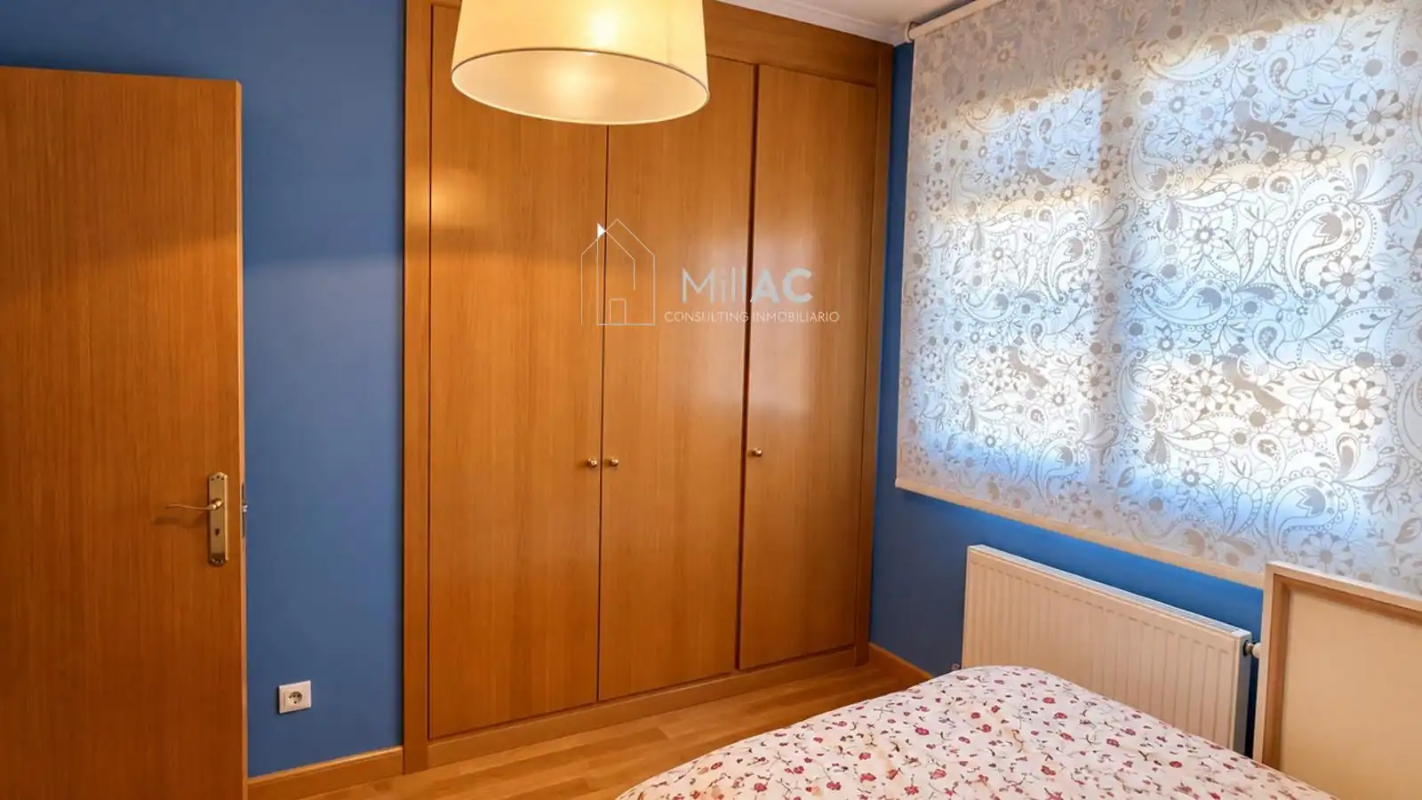 Bedroom of Attic for sale in Carabanchel