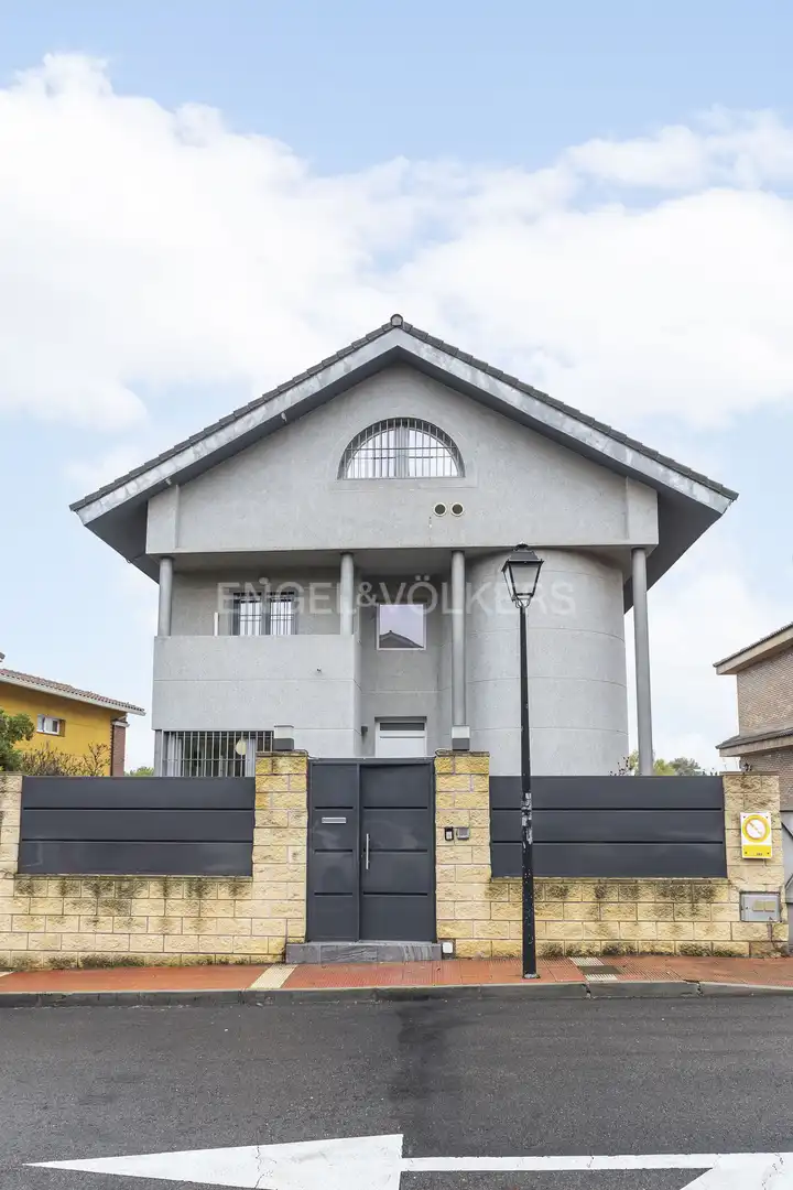 Vista exterior de Casa o chalet en venta en Cobeña con Aire acondicionado, Calefacción y Jardín privado