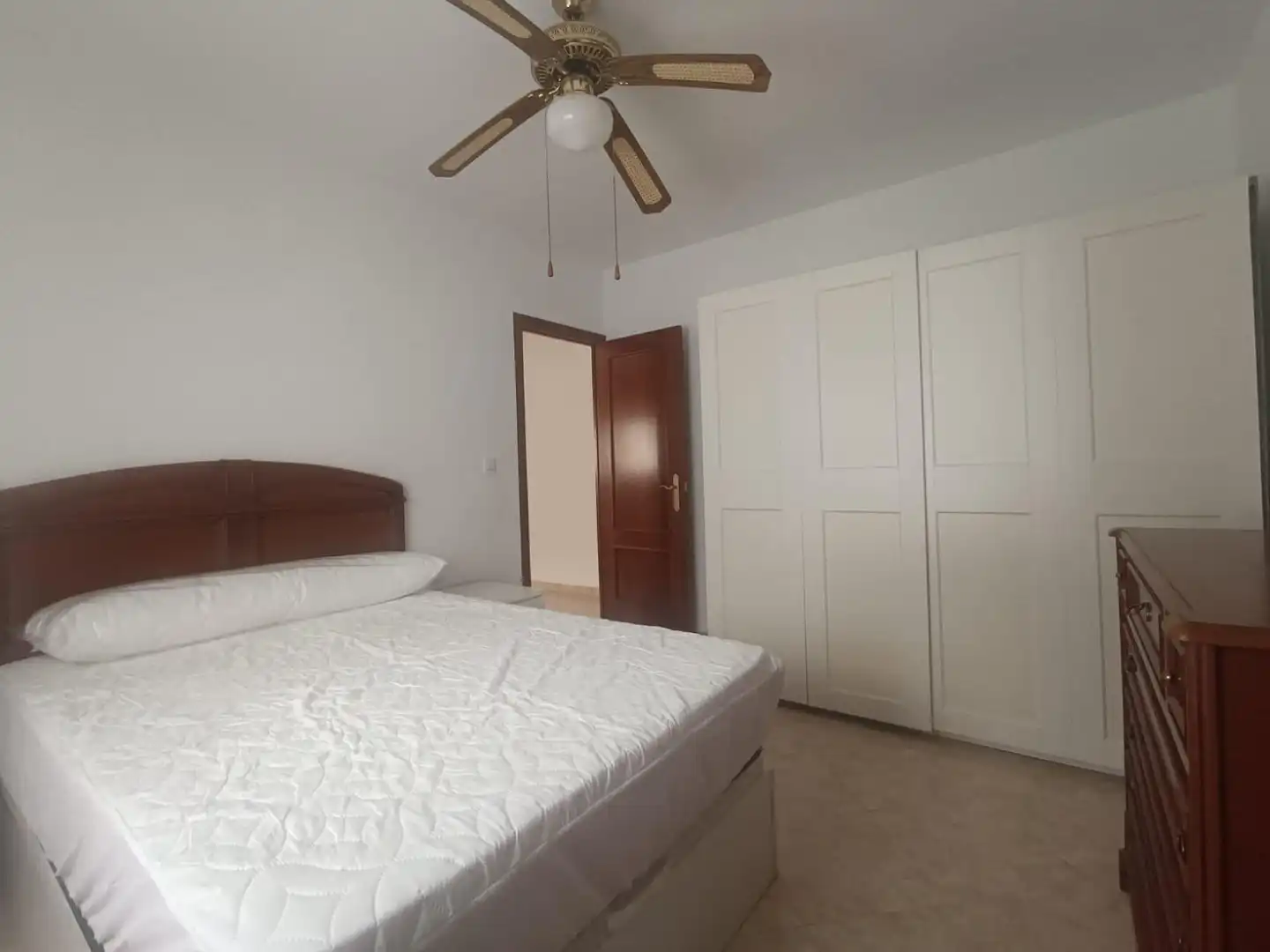 Wohnung zur Miete in Calle Lamarque de Novoa, Cruz Roja