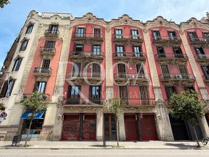 Vista exterior de Local en venda en  Barcelona Capital amb Aire condicionat, Calefacció i Internet