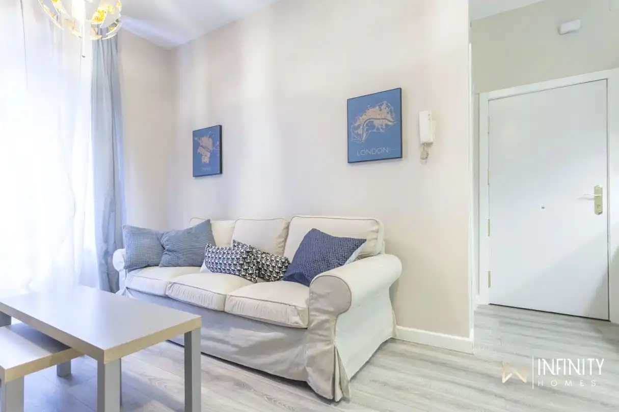 Sala de estar de Piso de alquiler en Bilbao  con Calefacción