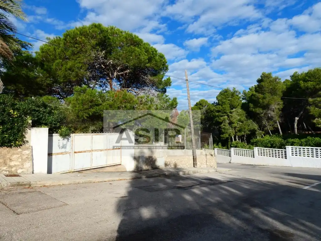 Wohnbaugrundstück zum Verkauf in Casc Urbà, imagen 5