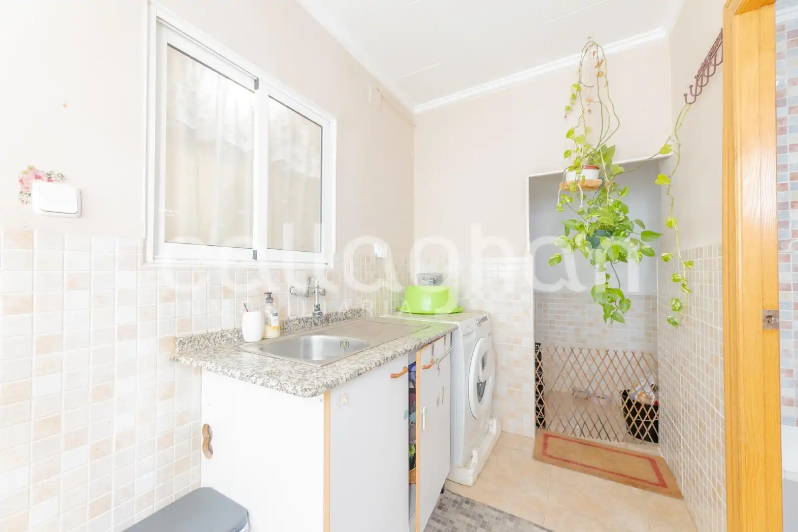 Kitchen of Flat for sale in Silla  with Air Conditioner, Terrace and Furnished