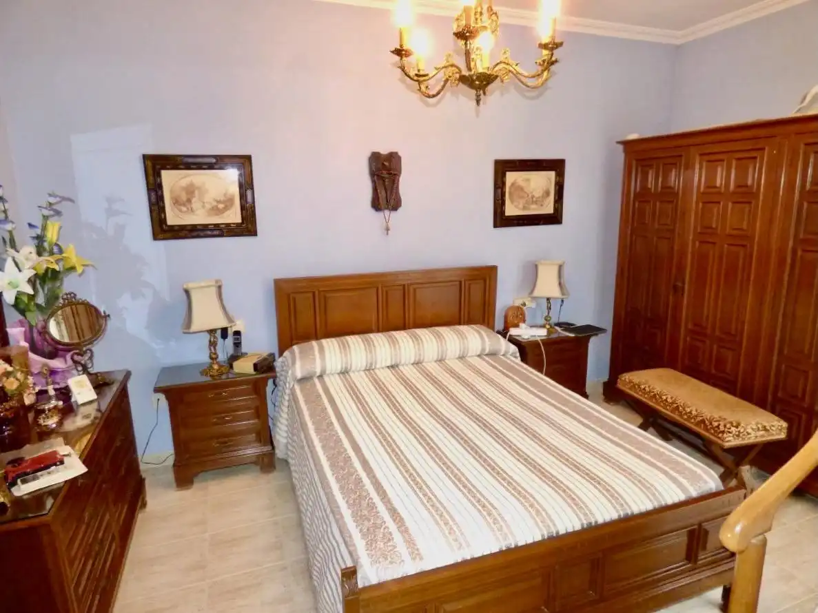 Casa aparellada amb piscina en venda a Rincón de Loix, imagen 23