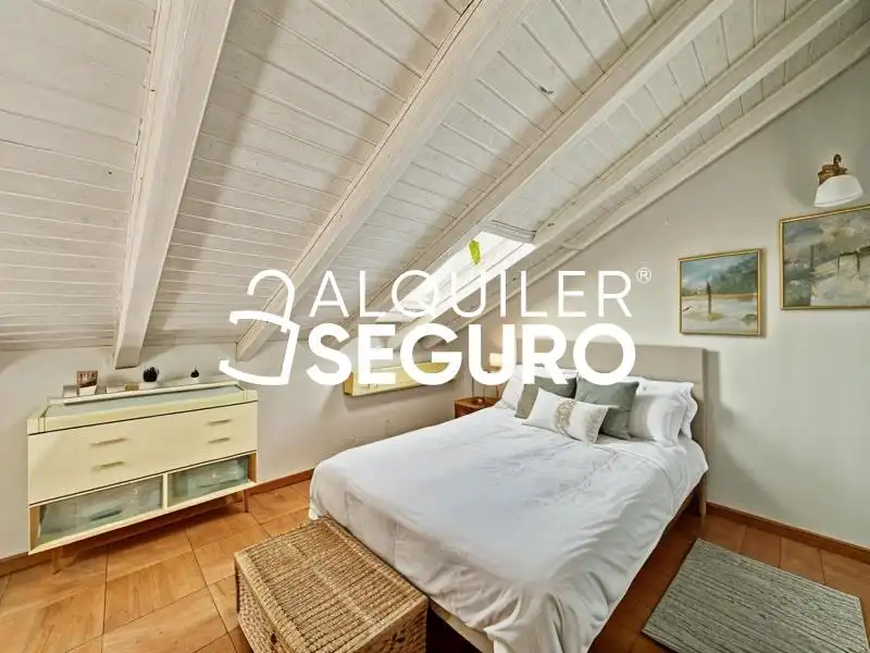 Bedroom of Study for rent in Madrid  with Air Conditioner, Heating and Furnished