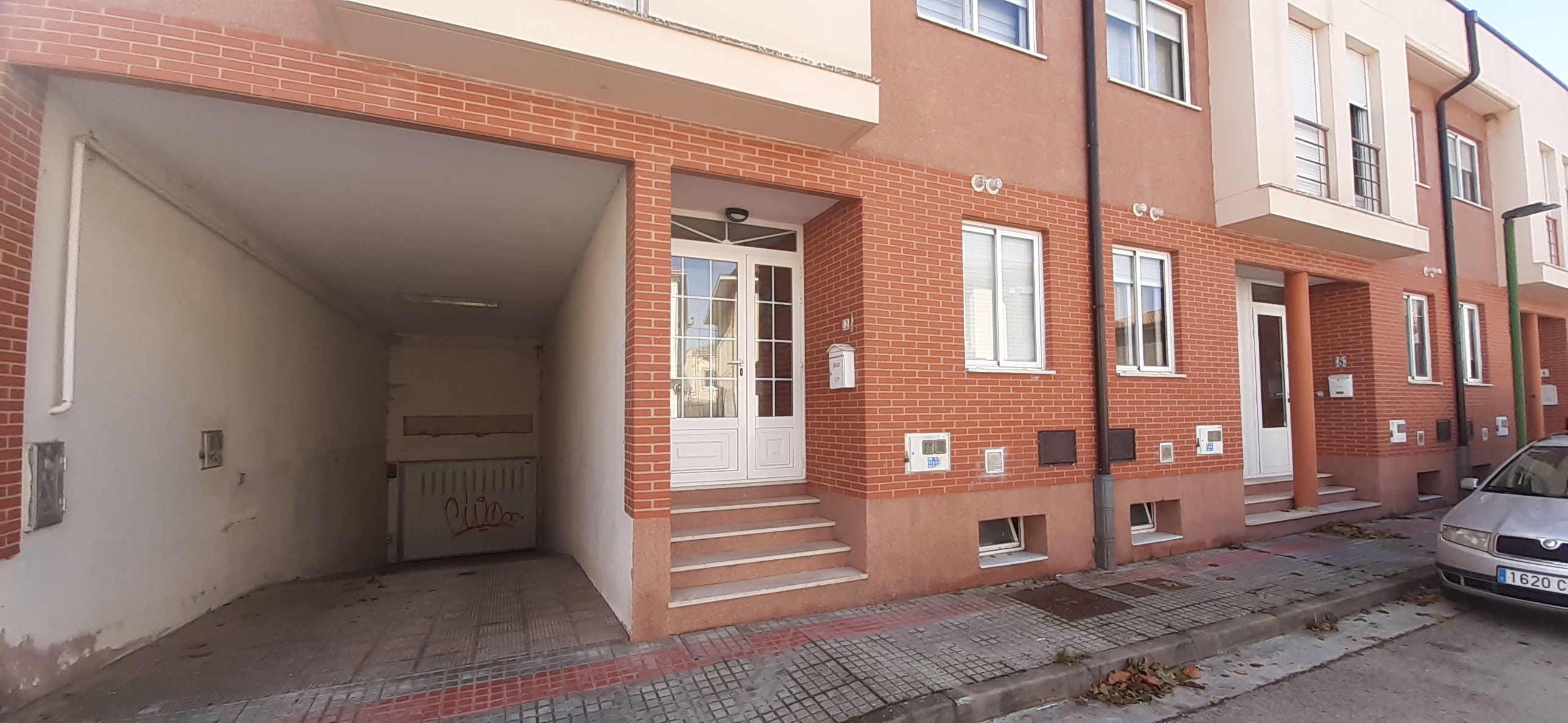 Exterior view of House or chalet for sale in Burgos Capital