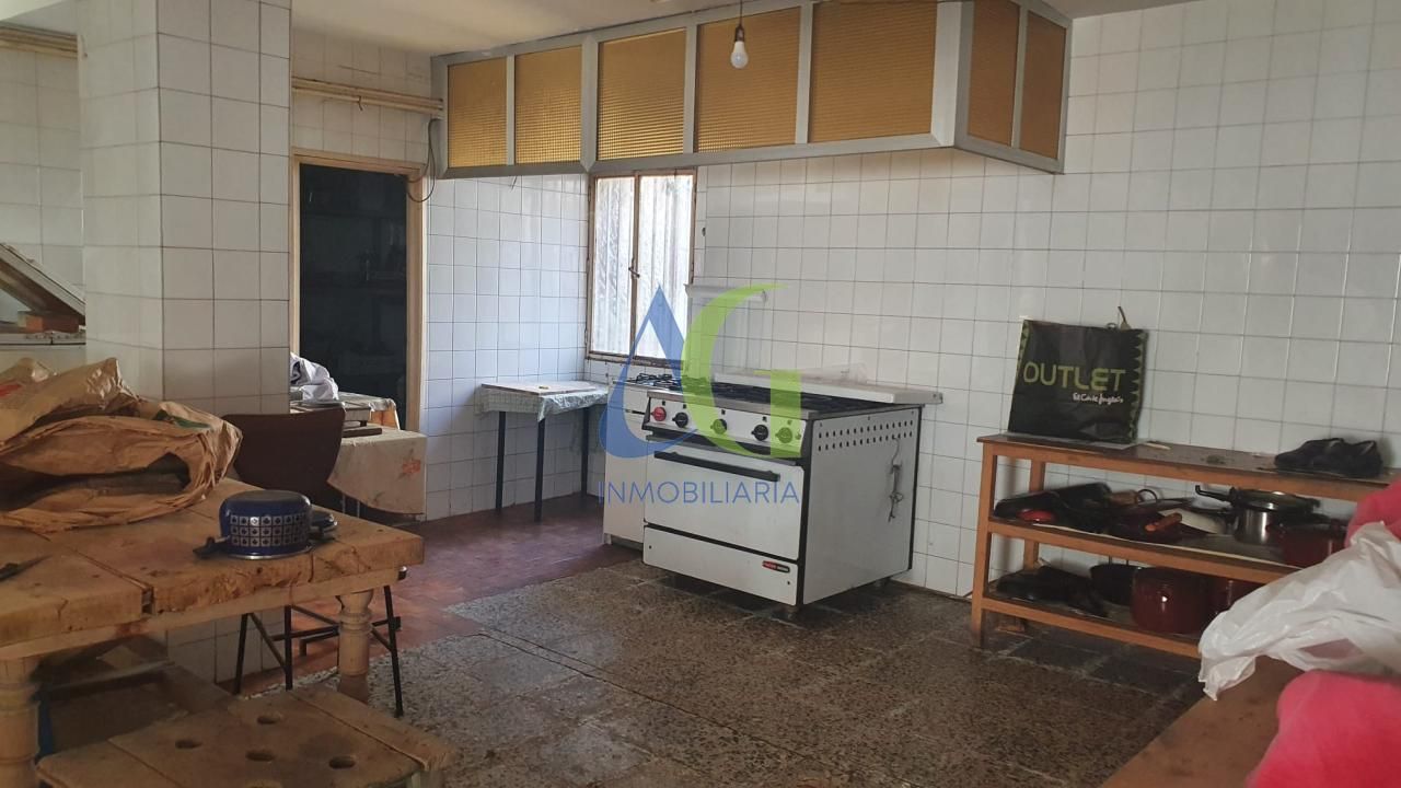 Kitchen of House or chalet for sale in León Capital   with Heating, Private garden and Terrace