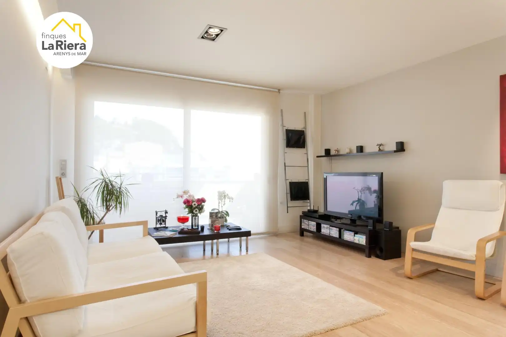 Sala de estar de Piso en venta en Arenys de Mar con Aire acondicionado, Calefacción y Parquet