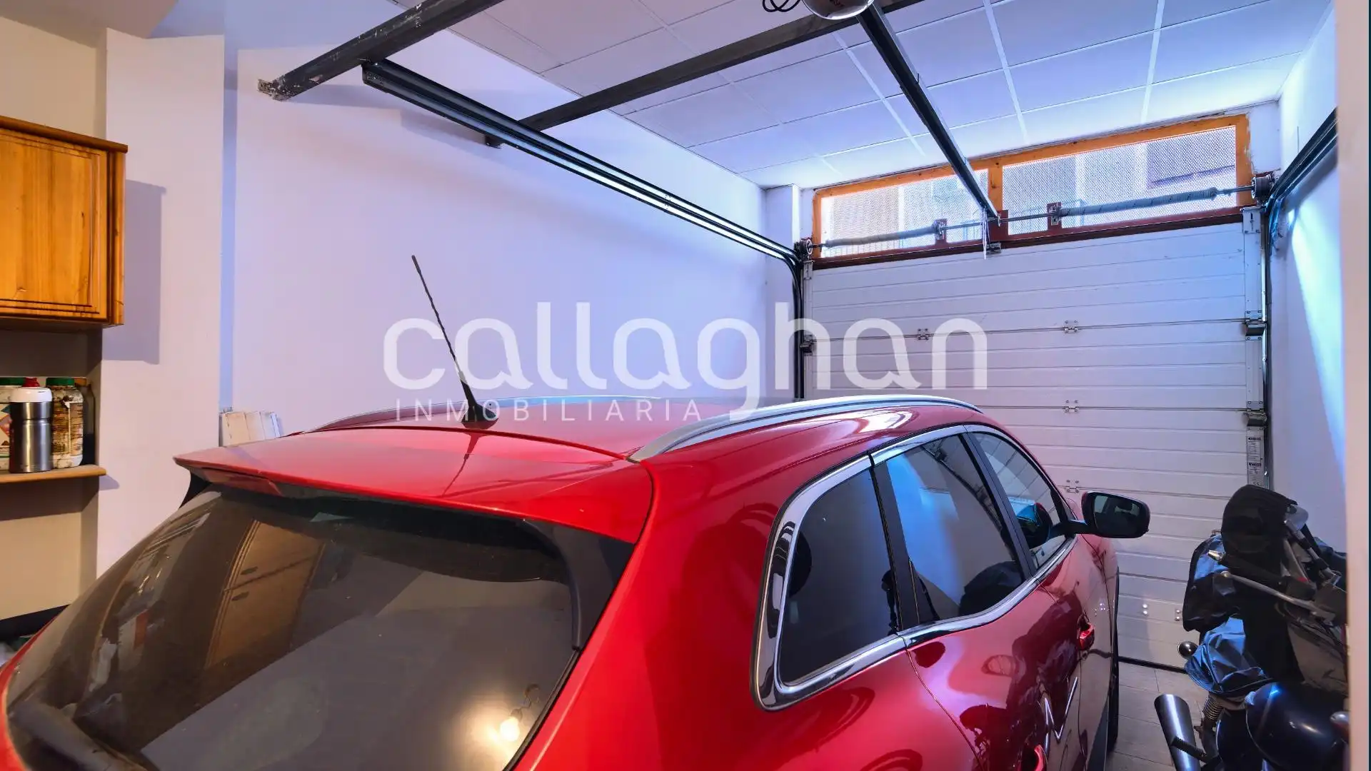 Parking of Detached homes for sale in Alzira  with Air Conditioner, Heating and Terrace