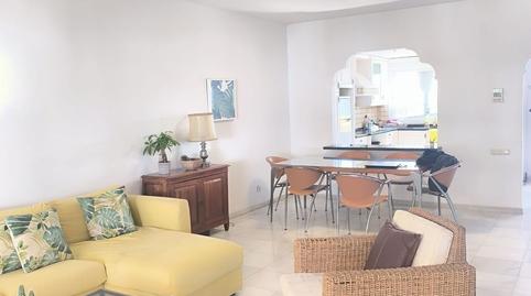 Foto 4 de Apartamento de alquiler en Atalaya - Isdabe, Estepona