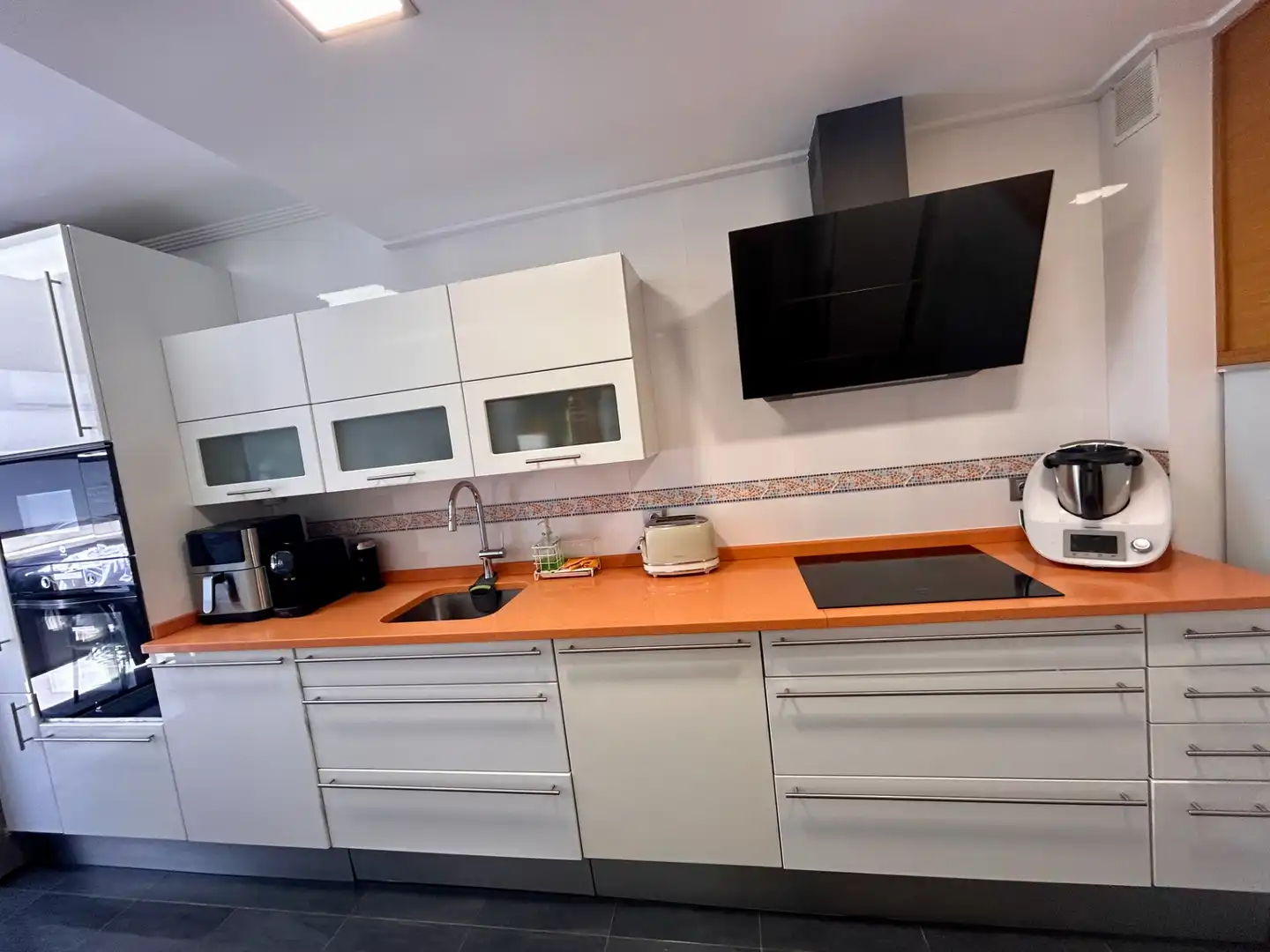 Kitchen of Duplexes for sale in Errenteria  with Heating, Terrace and Storage room